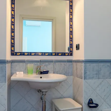 Bed & Breakfast Il Porticciolo Di 3*