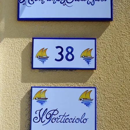 Bed & Breakfast Il Porticciolo Di 3*