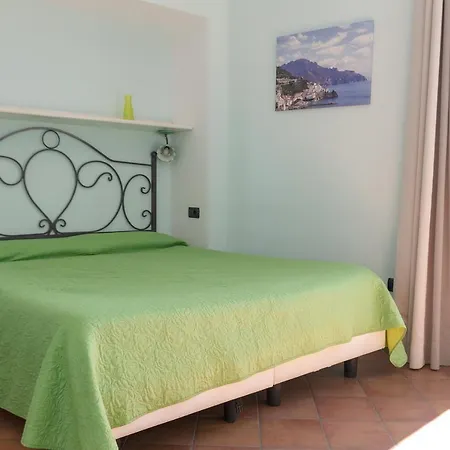 Il Porticciolo Di Готель типу 