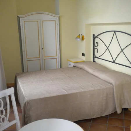 阿马尔菲波特蒂切洛住宿加早餐旅馆 住宿加早餐酒店 3*