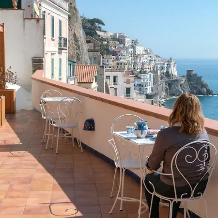Il Porticciolo Di Bed & Breakfast 2*