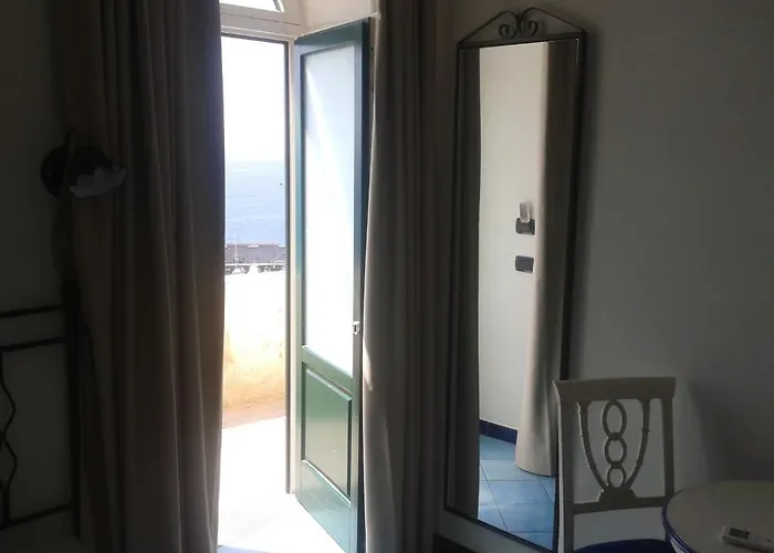 Il Porticciolo Di Амальфі